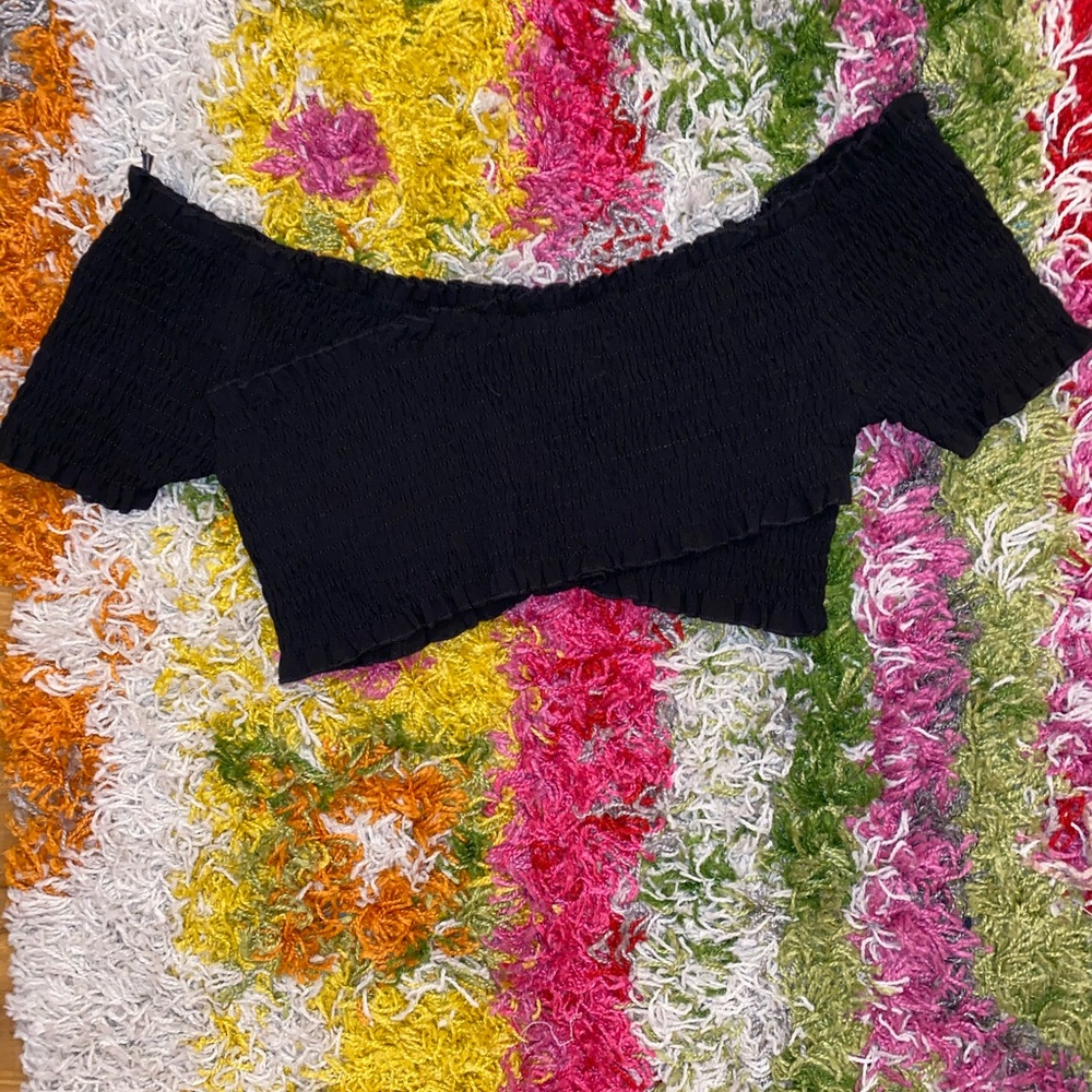 SEEK black off-the-shoulder crop top